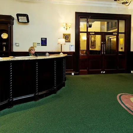 Hotel The